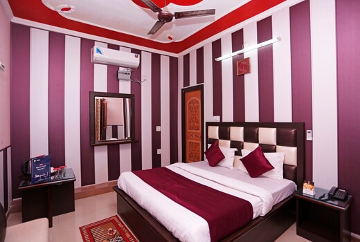Hotel O Mehfil Hotel