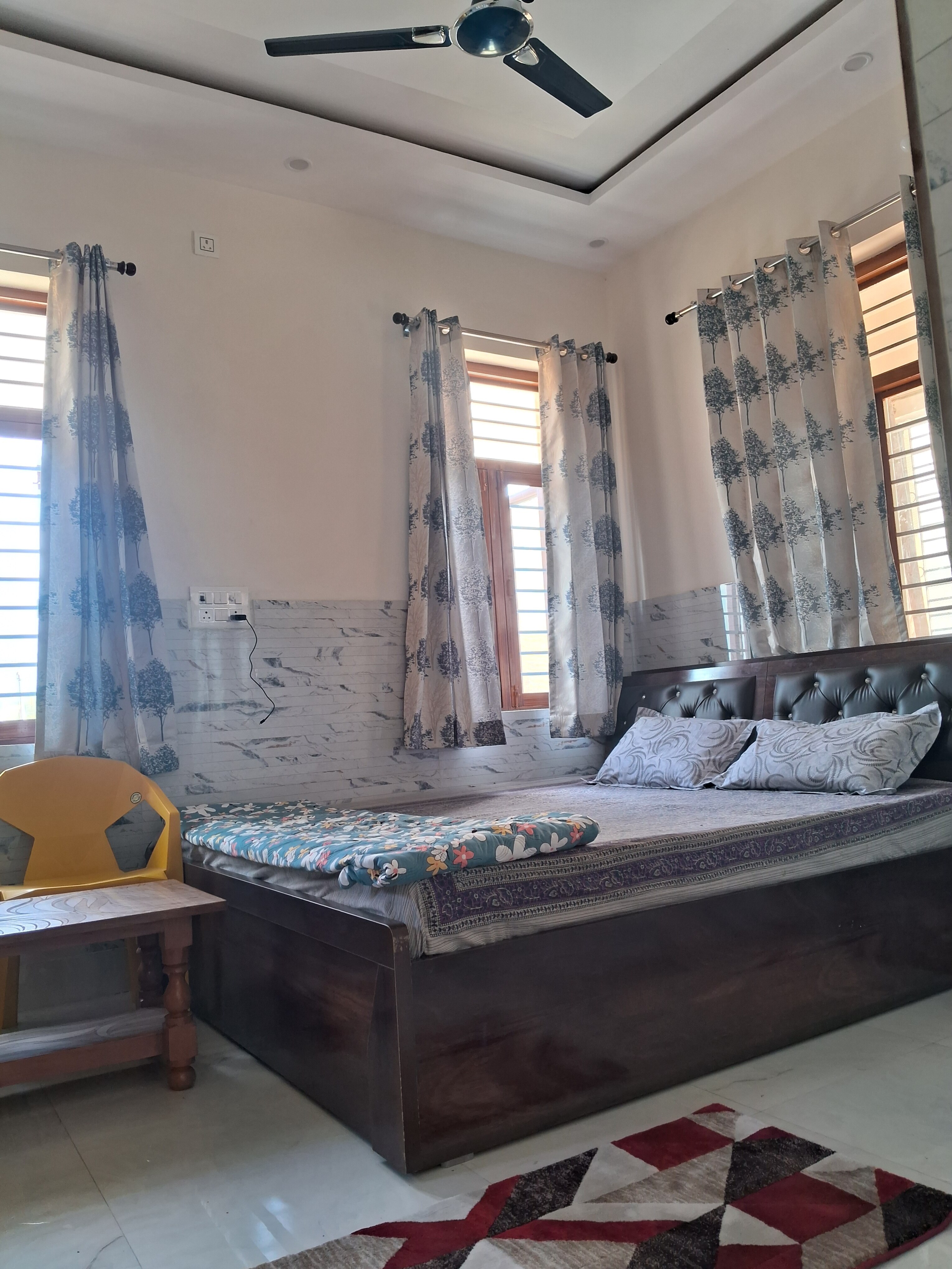 Fyonli homestay - Tap to explore photos