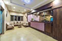 Hotel Blue Bells, Valsad