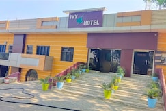 hotel ivy, Kathua