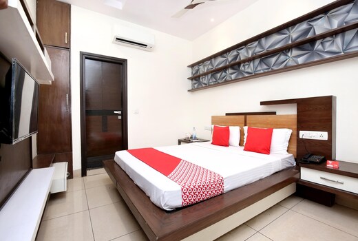 Hotel O Emblem