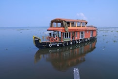 Alleppey boat trips, Alleppey