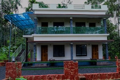 MEENMUTTY INN Kappikalam, Wayanad