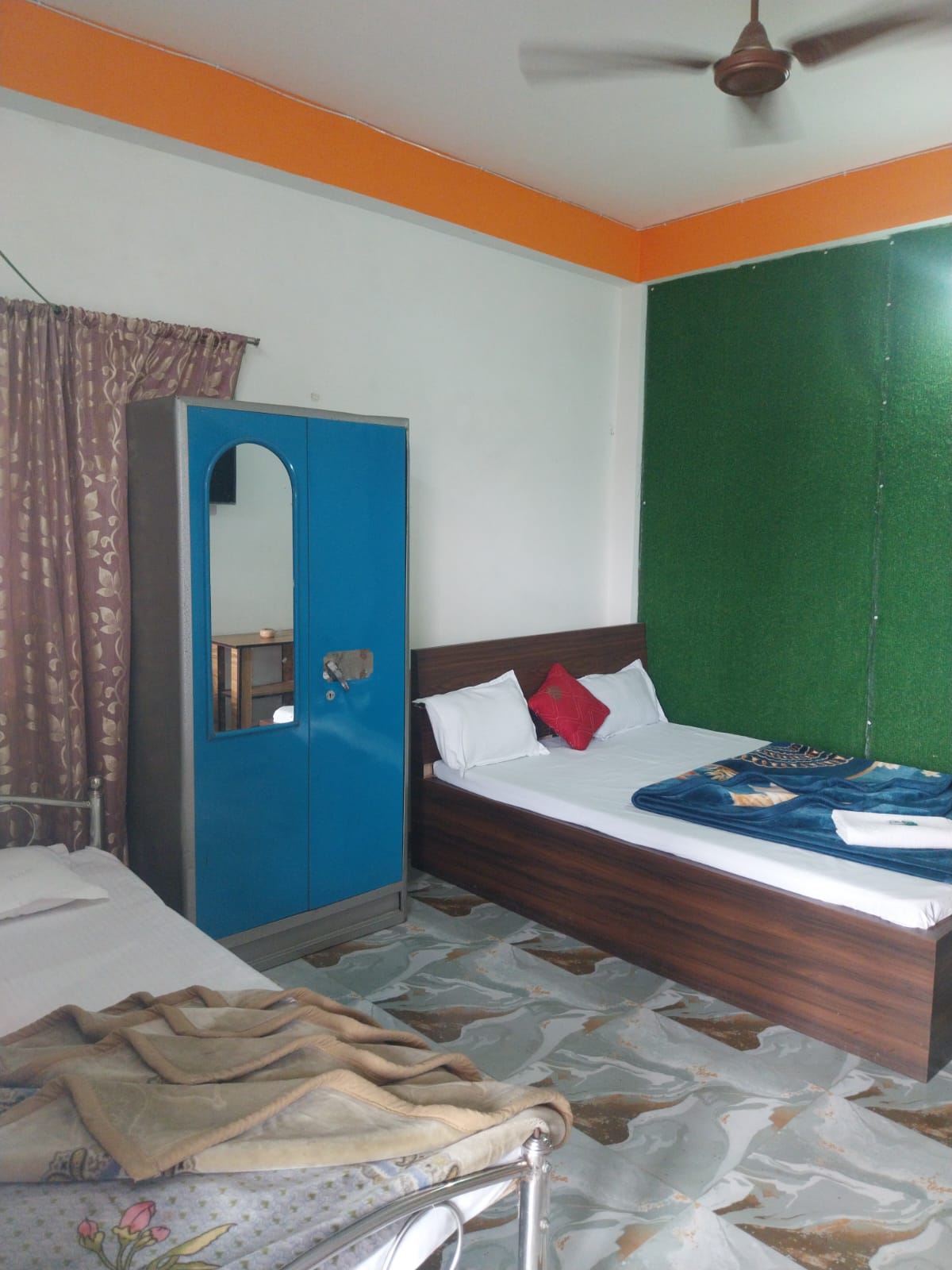 Kanak Residency - Tap to explore photos