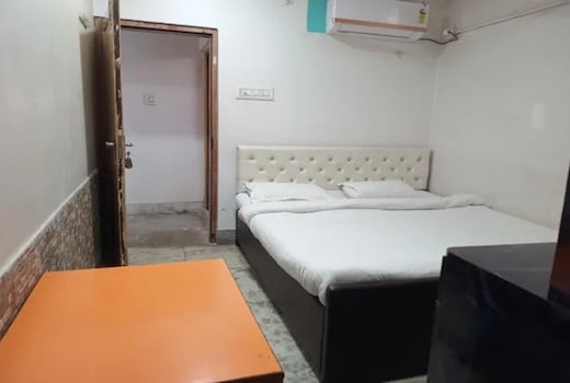 FabHotel Continental