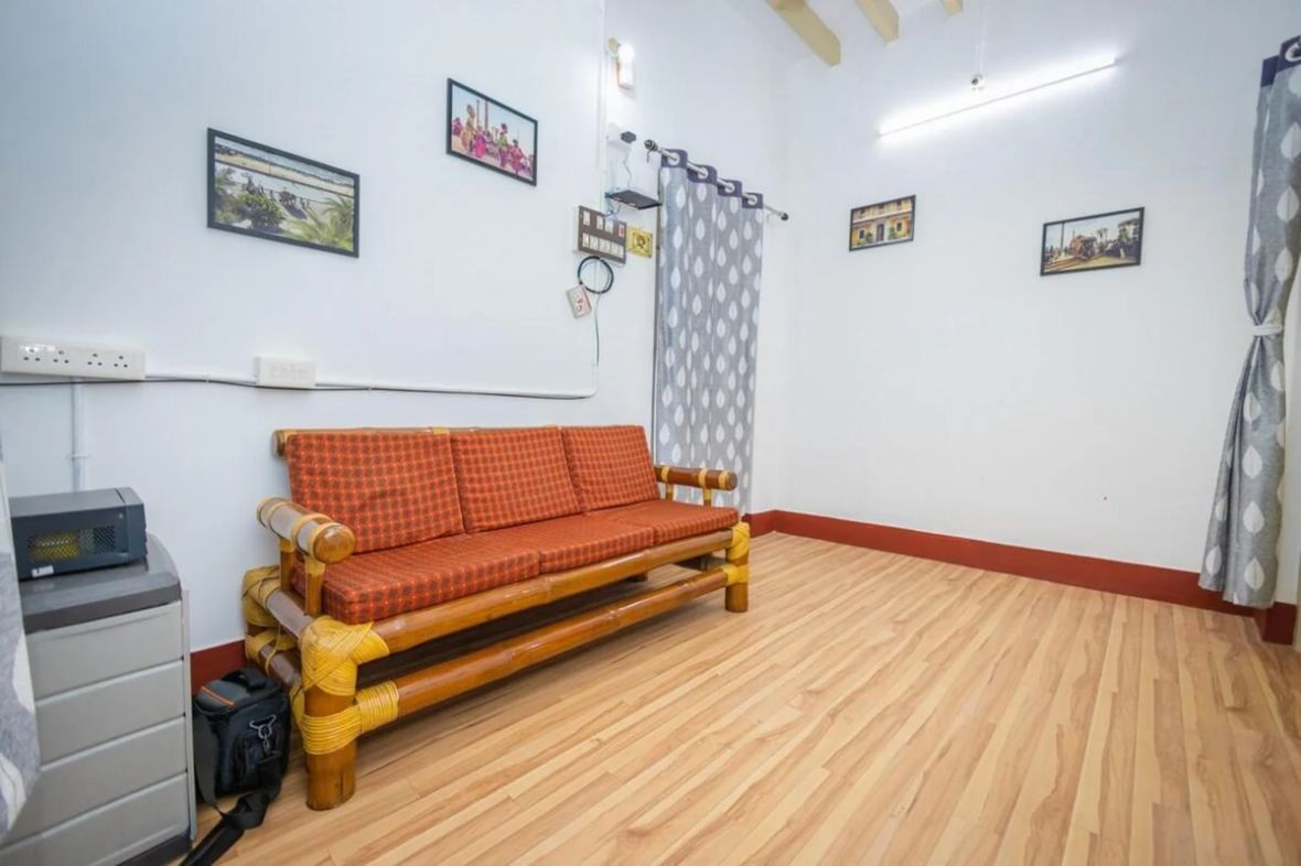 Corbelli homestay - Whitetown - Tap to explore photos