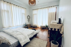 The Thatch Hostel & Cafe, Manali