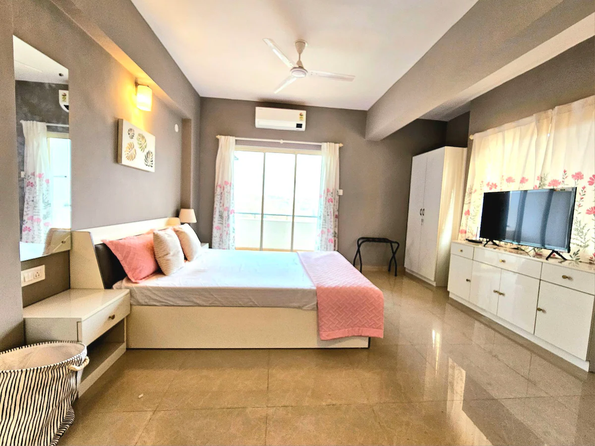 2BR chic Apartment with Pool, Near Neo Majestic - Tap to explore photos