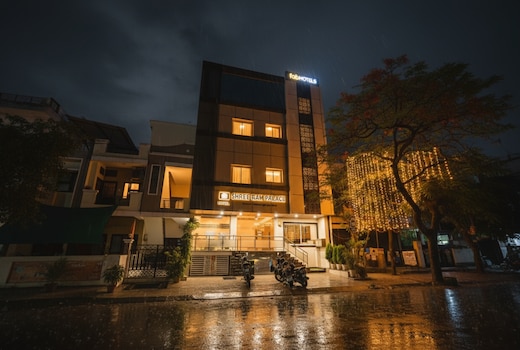 FabHotel Shree Ram Palace