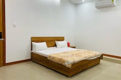 Hotel Millions, Delhi