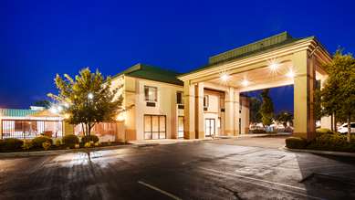 Best Western Lumberton - Tap to explore photos