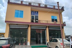 Mountain Hotel and Restaurant, Churu