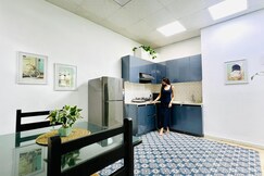 BluO Awesome 1BHK DLF Galleria Market Gym TT, Gurgaon