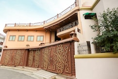 SPOT ON Hotel Sarojani Villa, Prayagraj