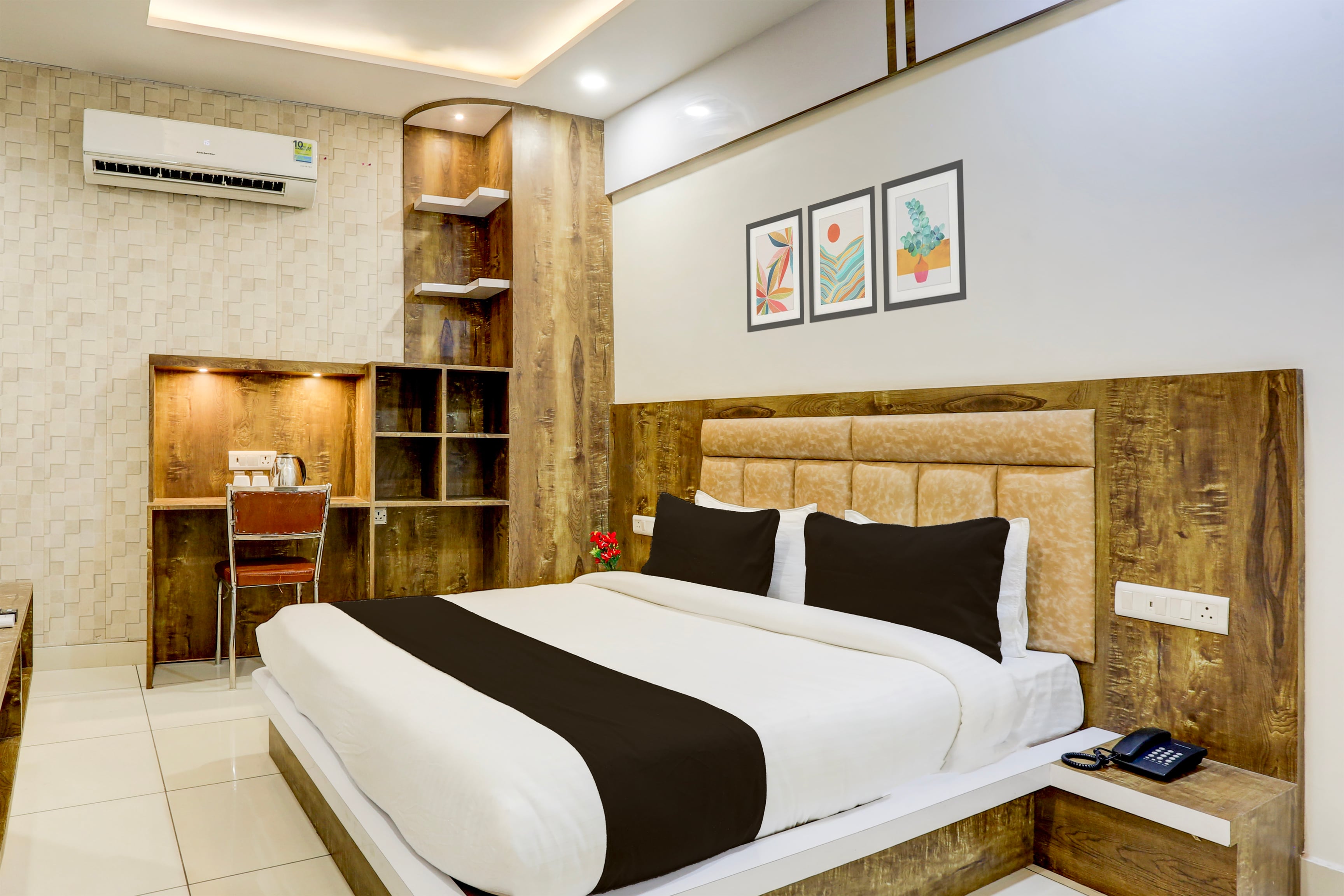 Super Townhouse Model Town Rohtak Formerly Hotel Tathastu - Tap to explore photos