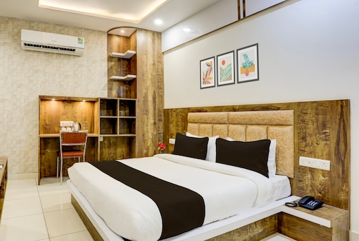 Super Townhouse Model Town Rohtak Formerly Hotel Tathastu
