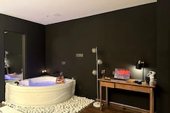 jacuzzi apartment in gurgaon, Gurgaon