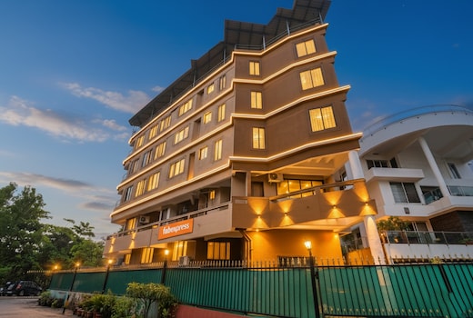 FabExpress Sunset Residency - Nr. Apollo Hospitals