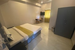 Shri Sai palace inn, Chikmagalur