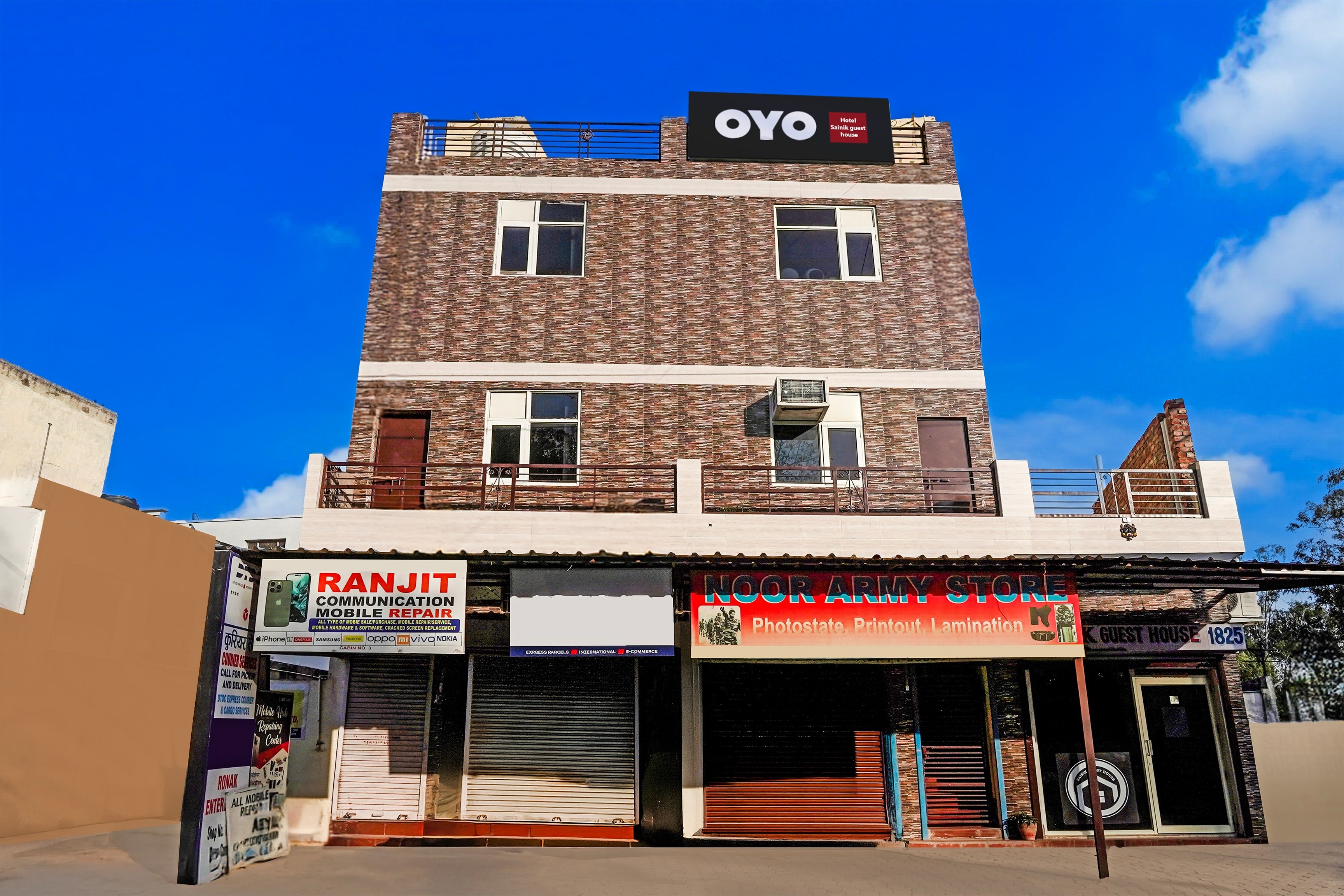 Hotel O SAINIK GUEST HOUSE - Tap to explore photos