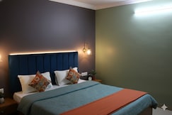 SRI ANAND COMFORT, Anakapalle