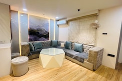 Nishesh Heritage Homestay - Nishesh Tower, Ujjain