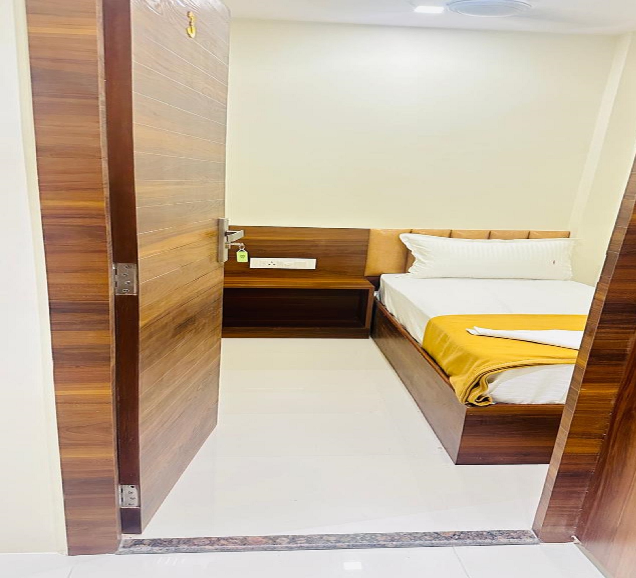 Hotel Pride Inn 3