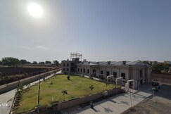 The Grand Vishwanath, Parbhani