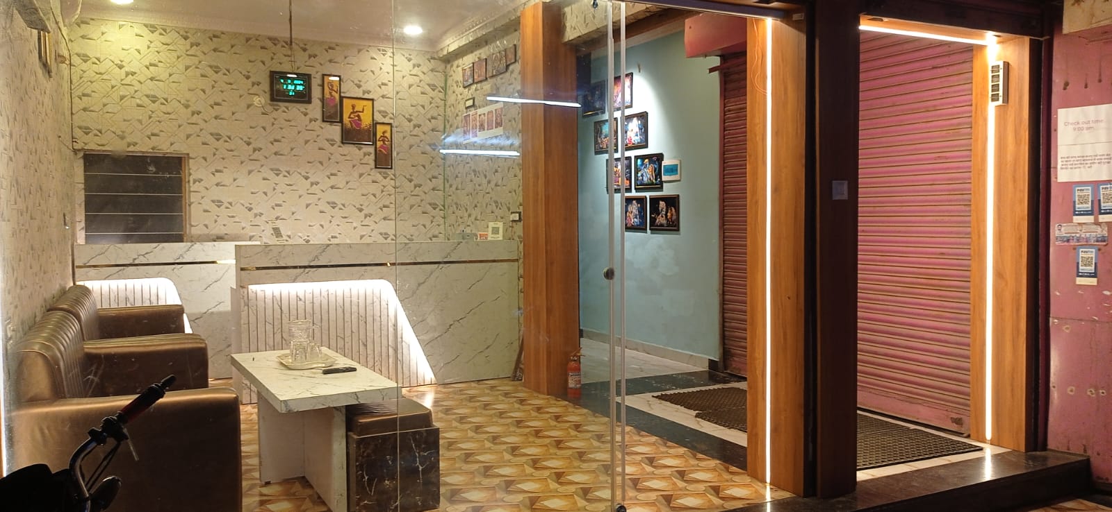 Shri Radhe Krishna Hotel - Tap to explore photos
