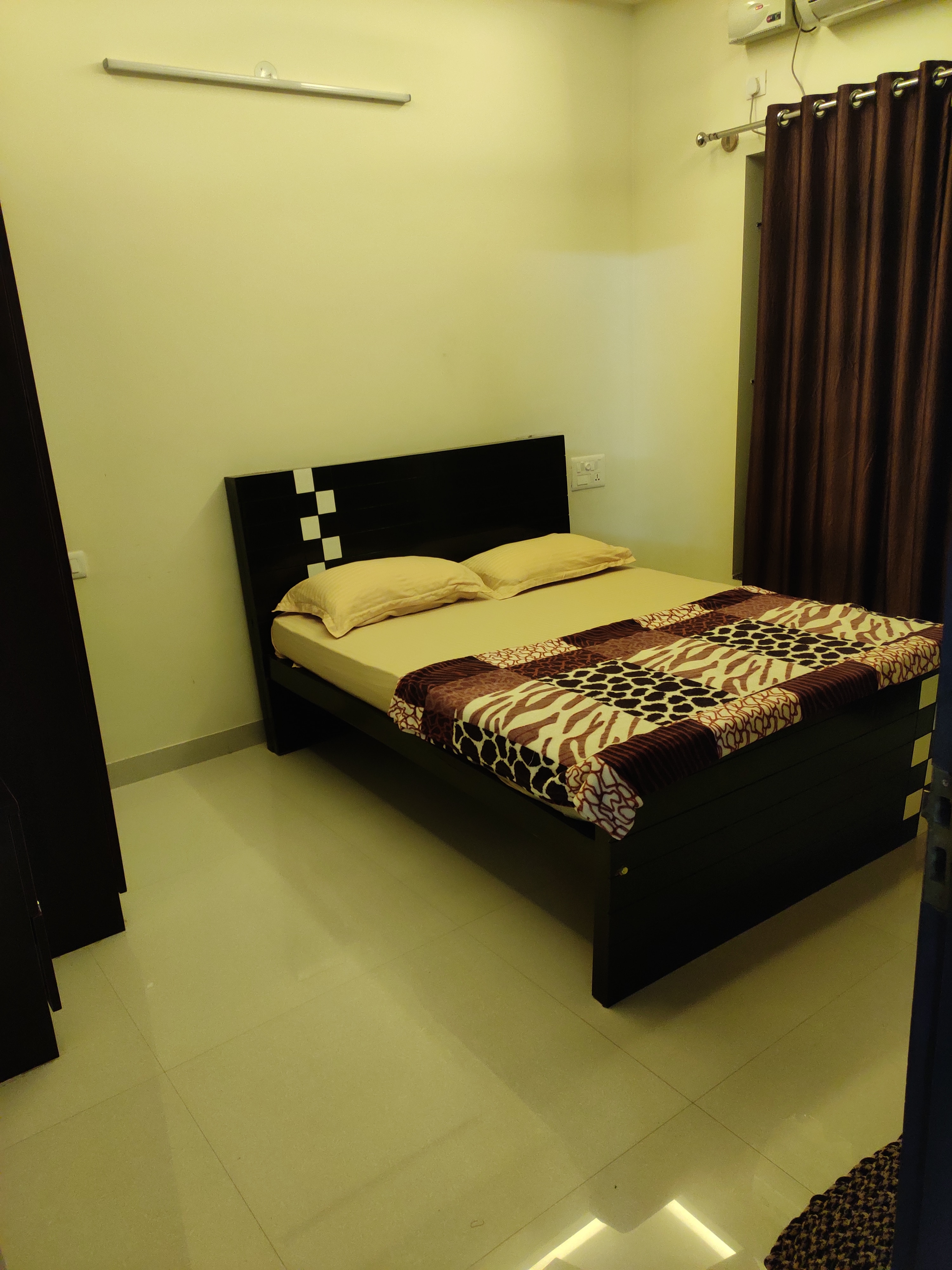 Aikya Home Stay - Tap to explore photos