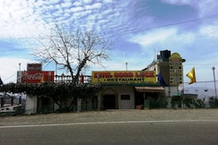 Hotel Good Luck, Shoghi