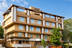 Hotel Pleasant Lake, Mahemdavad