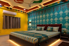Keshav vatika palace/ just few meter from Ram Mandir Gate, Ayodhya