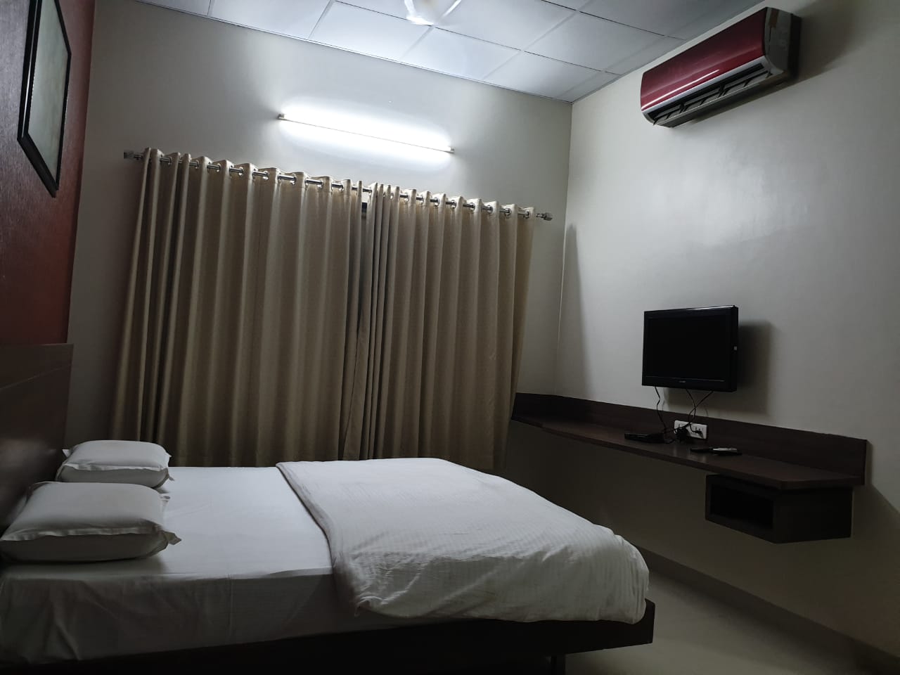 Hotel Mrignayani 2