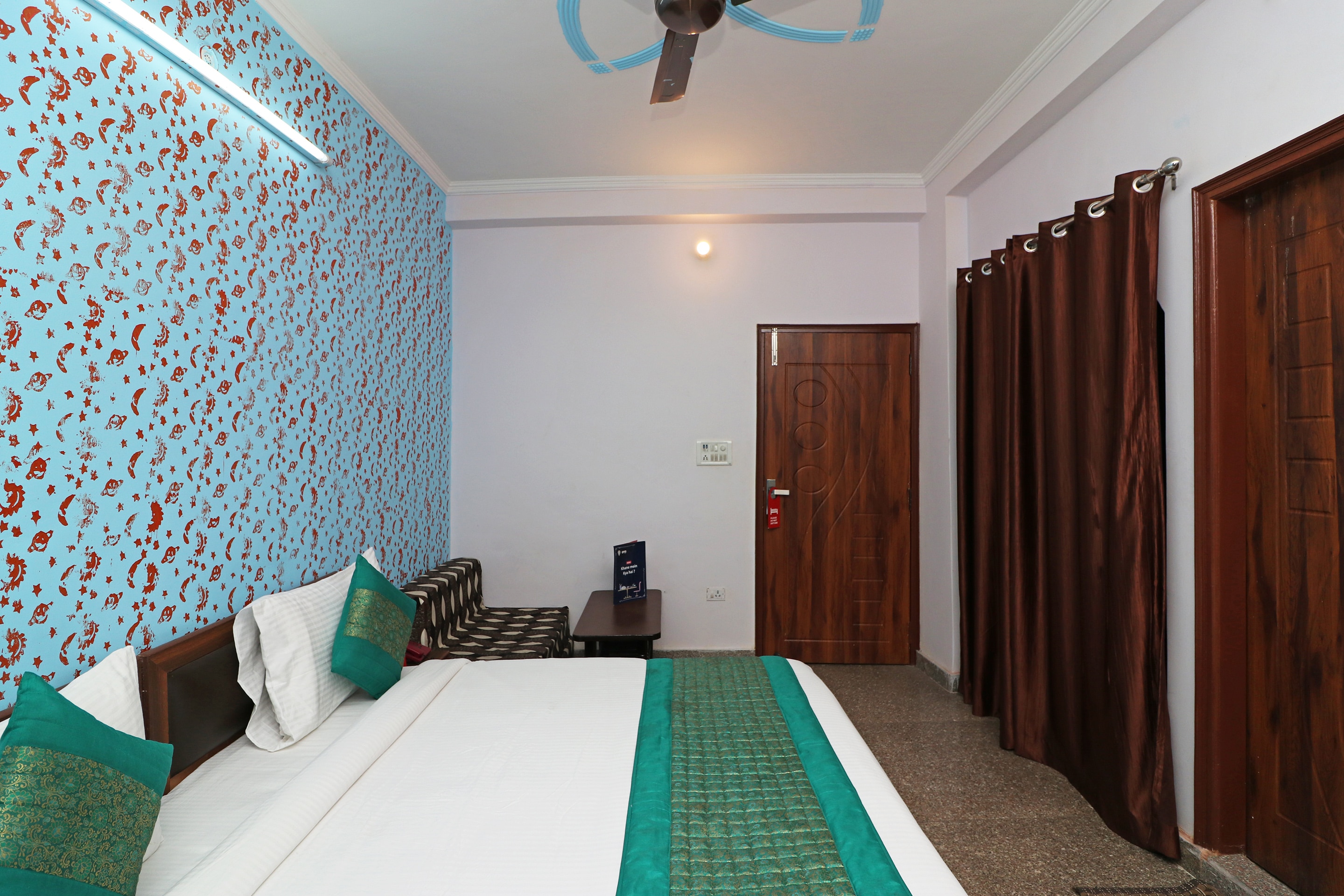 Oyo 13107 Westend Residency Delhi Inr 280 Off 2 6 7 3 Hotel