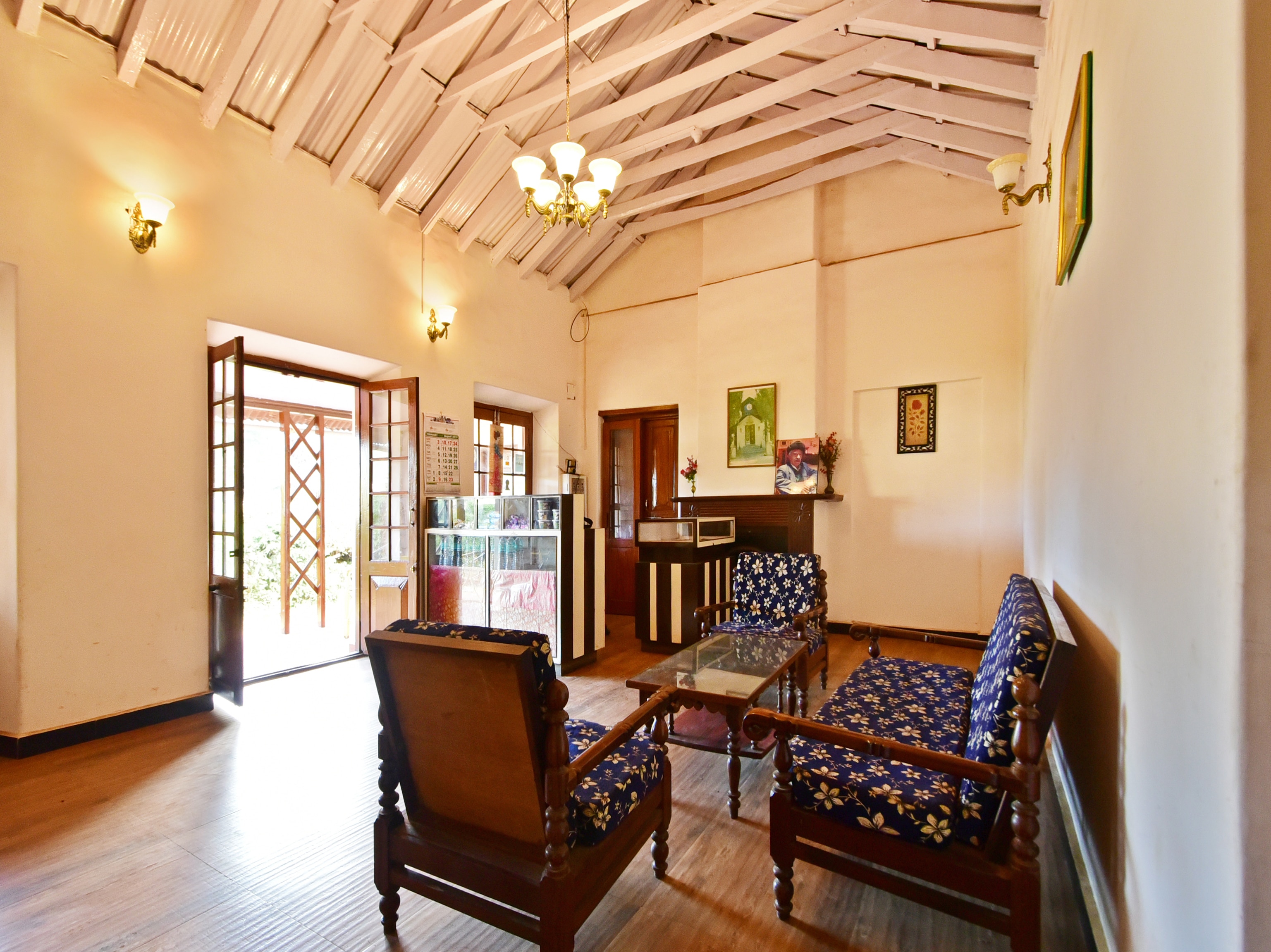 Hotel Sweekar Residency - Tap to explore photos