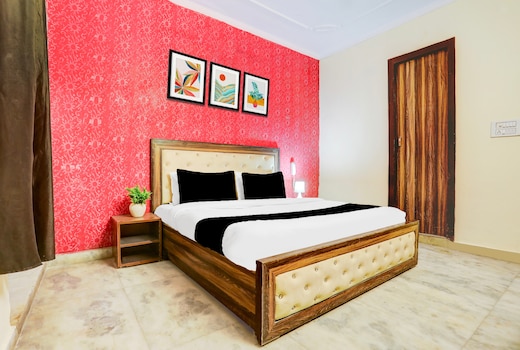 Super Hotel O Uttam Nagar Near Akash Hospital