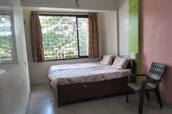 Spacious room (Salona Guesthouse Charkop), Mumbai