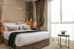 Niepce Paris Hotel, Curio Collection by Hilton, Paris