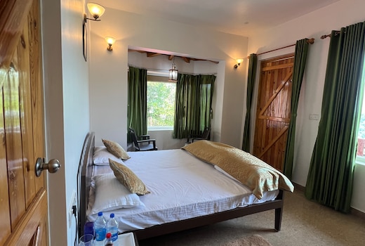 The Golden Cypress   4BHK Villa in Mukteshwar