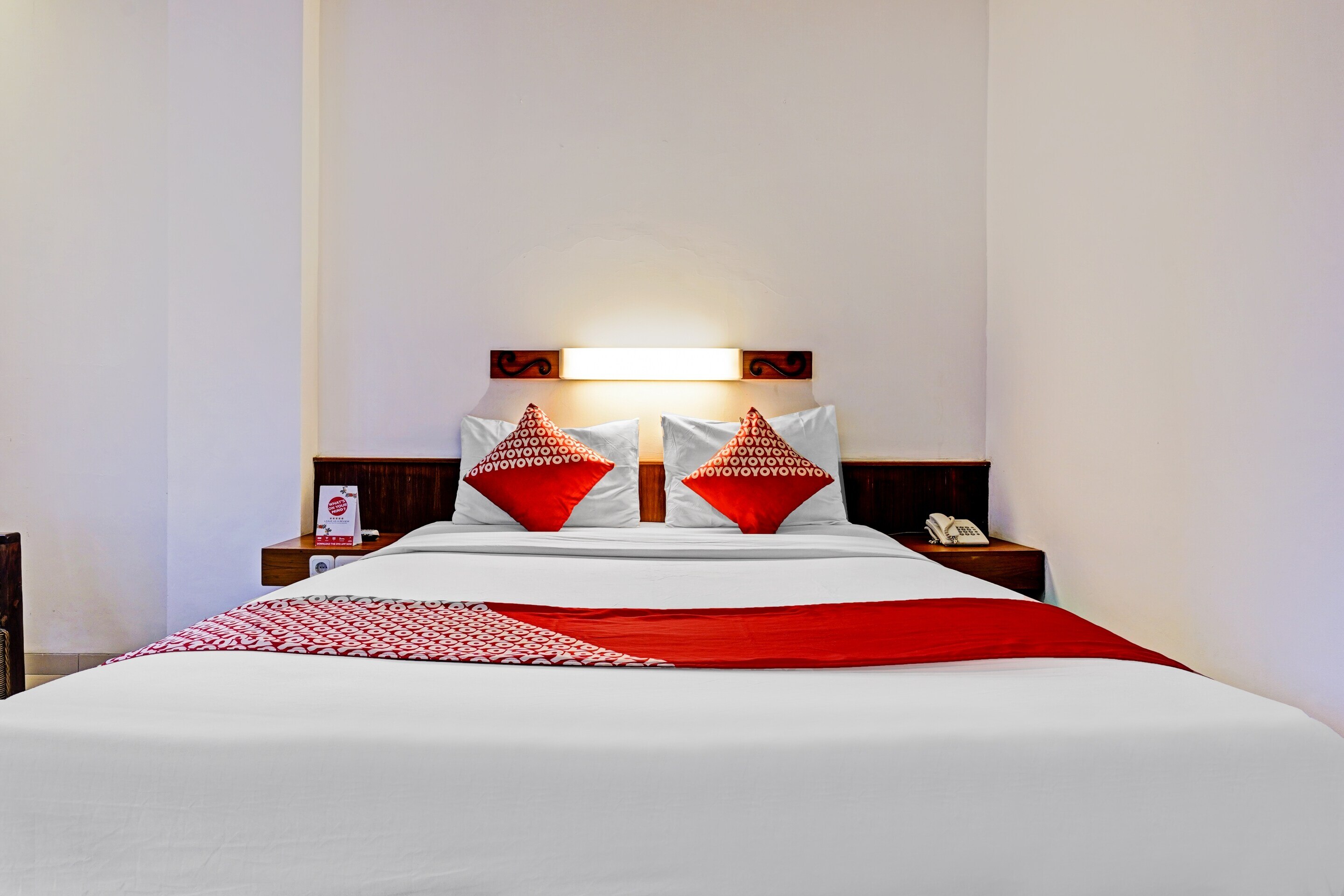 OYO Flagship 90501 Hotel Montameri - Tap to explore photos