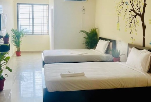 Keerthi Service Apartment and Suites