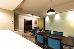 Holiday Inn Express ROSARIO, Ramallo