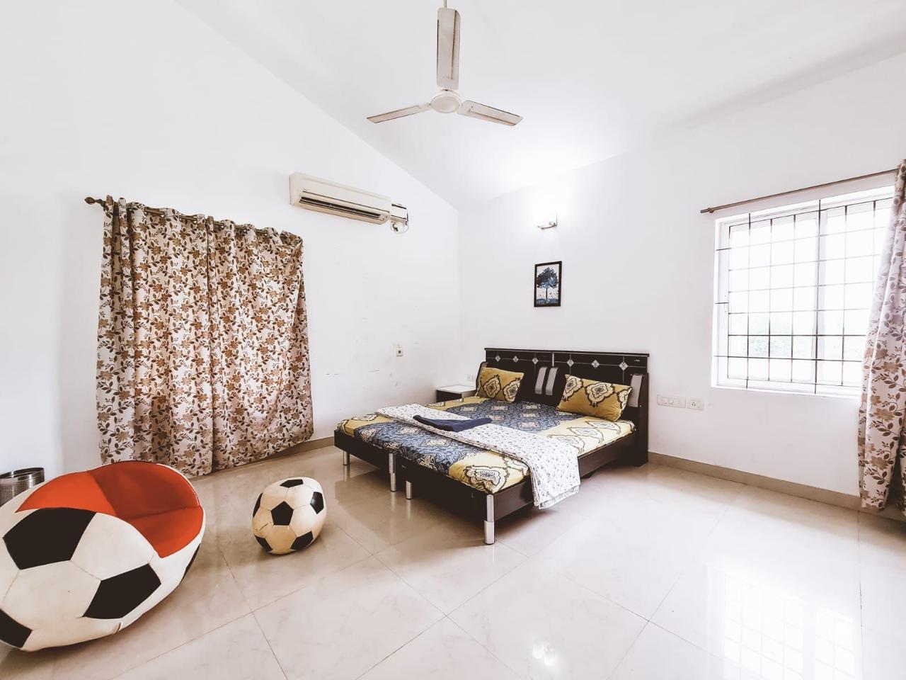Dreamz Villa - Room In a Villa - Tap to explore photos
