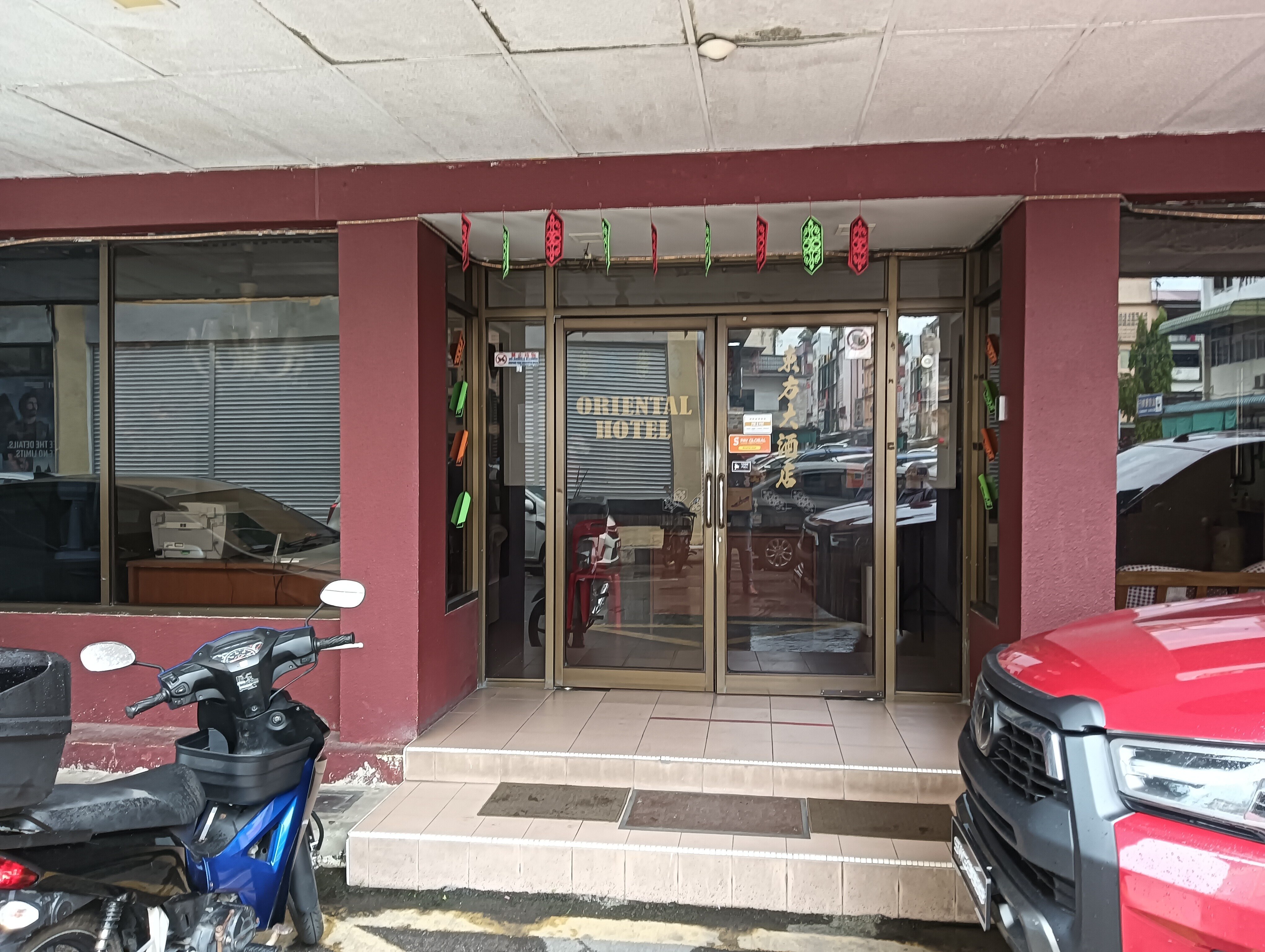 OYO 90809 Oriental Hotel - Tap to explore photos