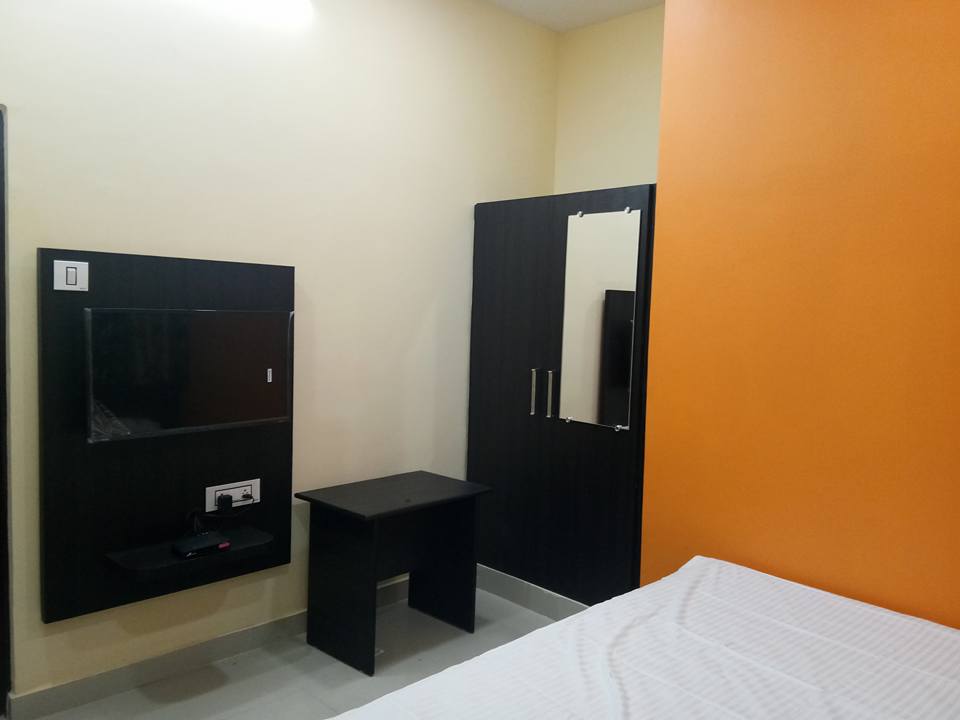 Hotel Shraddha - Tap to explore photos