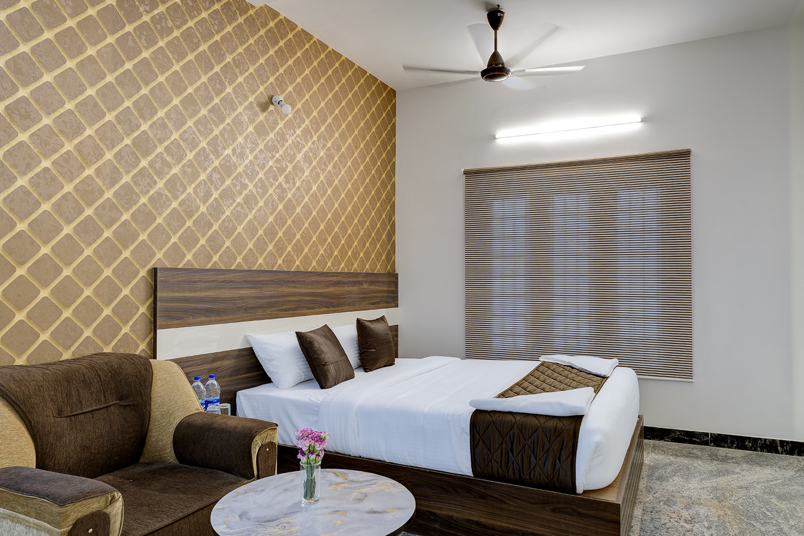 Dreams Luxury Stays - Tap to explore photos