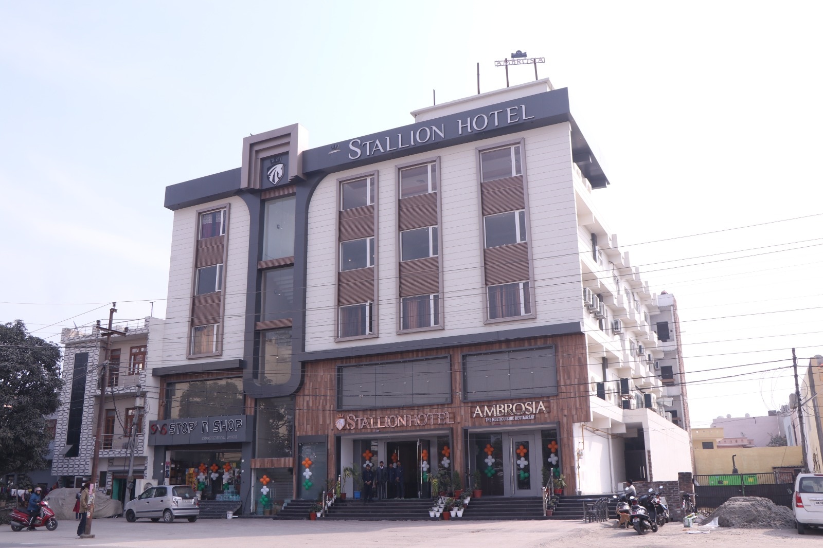 STALLION HOTEL - Tap to explore photos