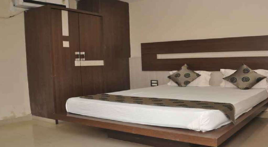 Rajastan Guest House - Tap to explore photos