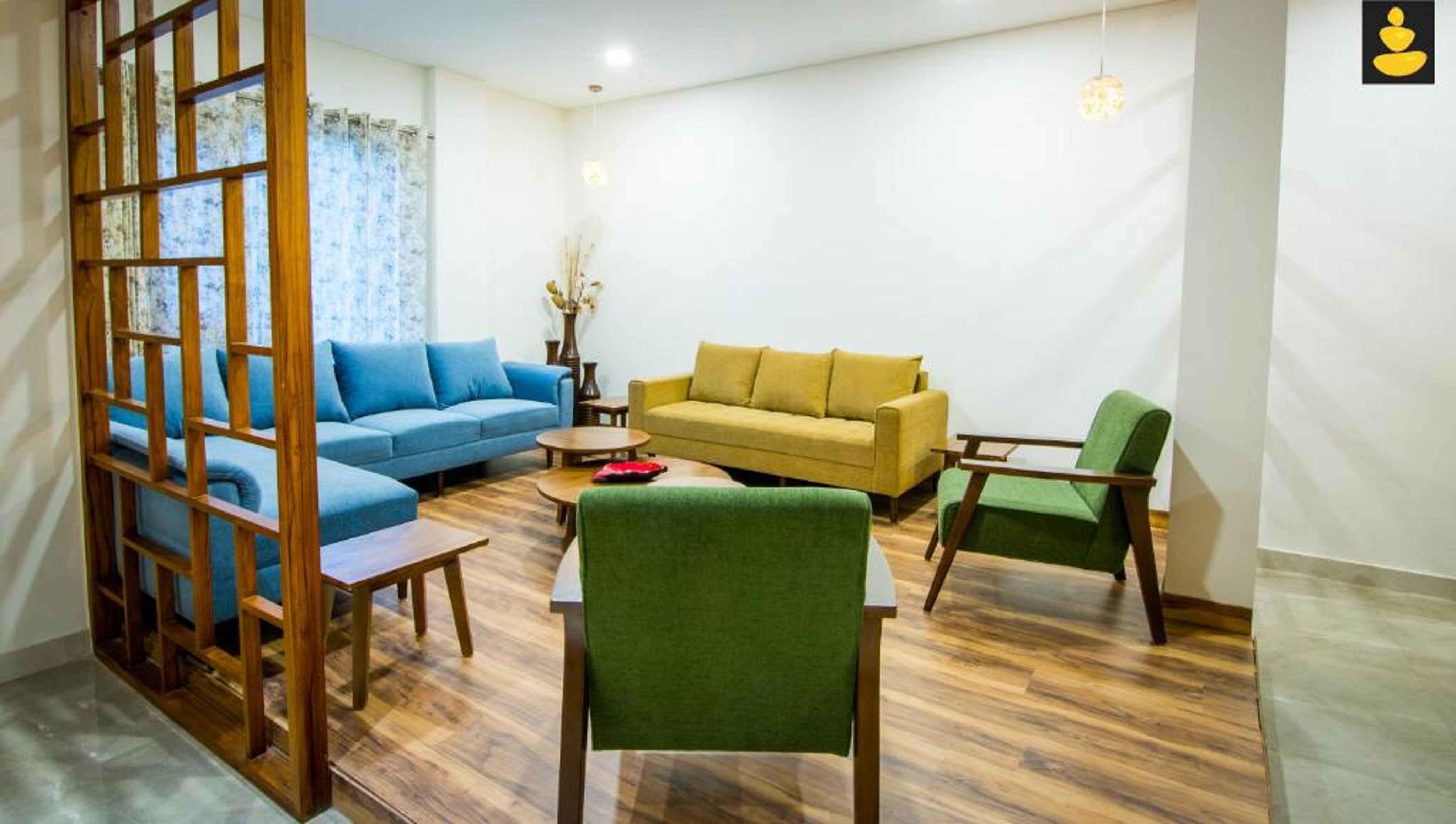 LivingStone 3BHK cottage Kasauli - Tap to explore photos
